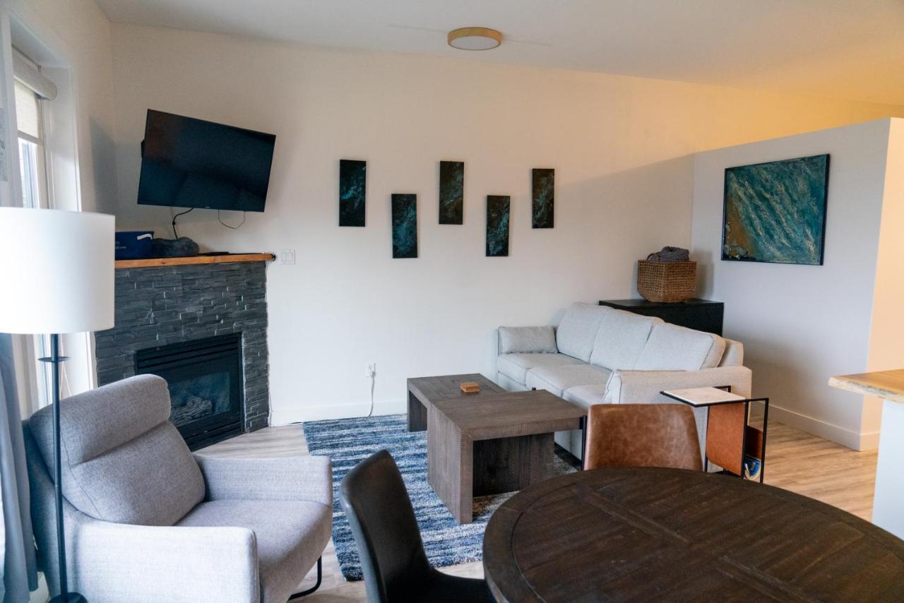 Lunar Cove Inn Charters And Tours Tofino Ngoại thất bức ảnh